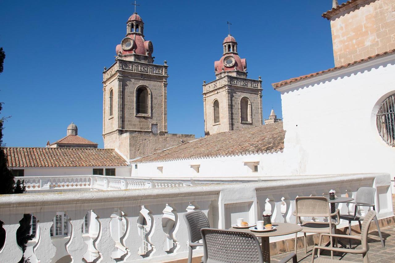Hostel Grupoandria El Claustre De Ciutadella - Hospederia Zewnętrze zdjęcie