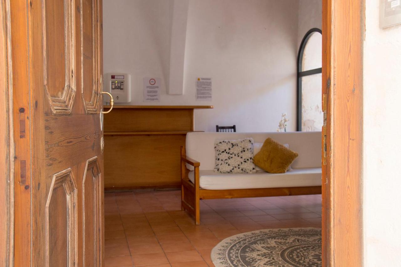 Hostel Grupoandria El Claustre De Ciutadella - Hospederia Zewnętrze zdjęcie