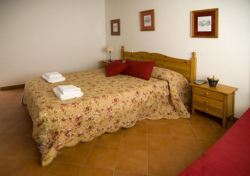 Hostel Grupoandria El Claustre De Ciutadella - Hospederia Zewnętrze zdjęcie